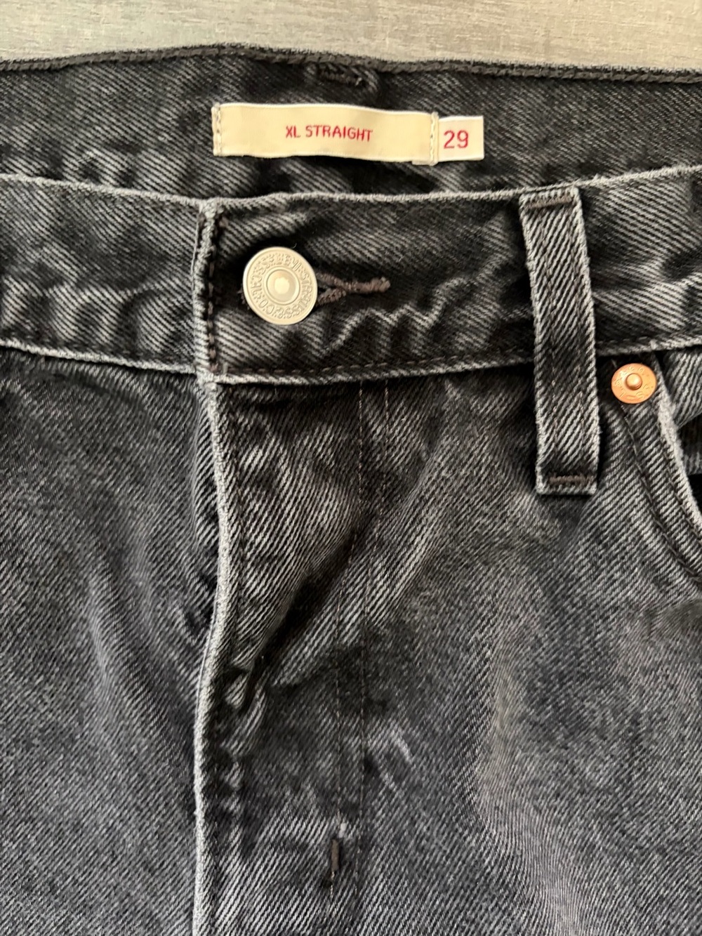 Levi’s - Picture 2 of 4